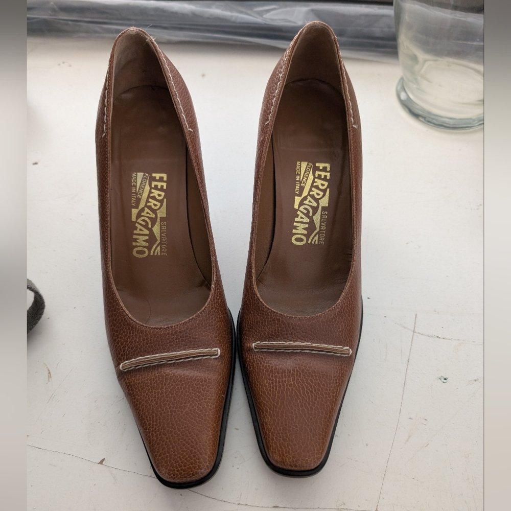 Salvatore Ferragamo Women's Brown Leather Shoes Size 8